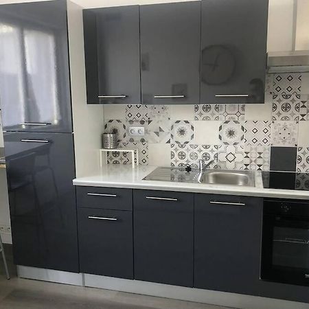 Appartement YANNADAL/studio cosy avec vraie cuisine à Recouvrance/ proche Tram/bus et proximité avec l'Arsenal à Brest Extérieur photo